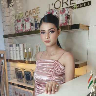 Thehairloungebyridaali